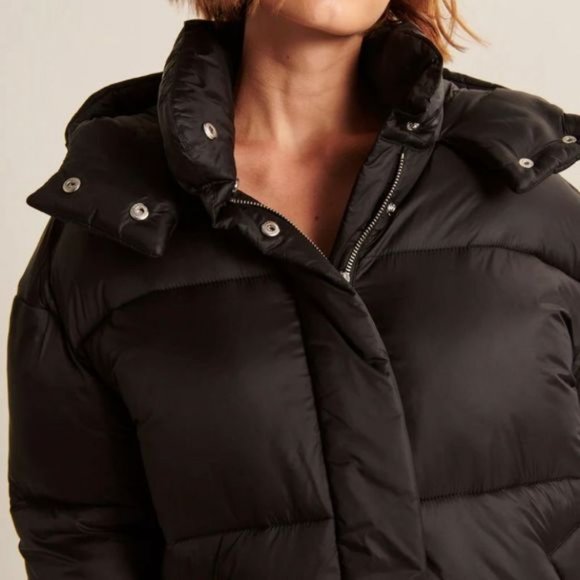 New Abercrombie & Fitch Oversized Puffer Jacket Size Medium - Picture 5 of 11
